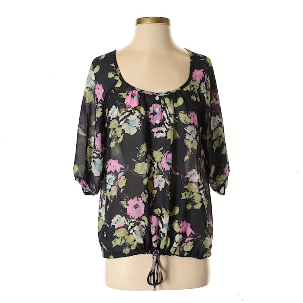 5/$25 Bee Stitched Blouse
